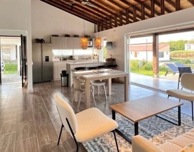 Casa Amoblada TRES COLINAS 14